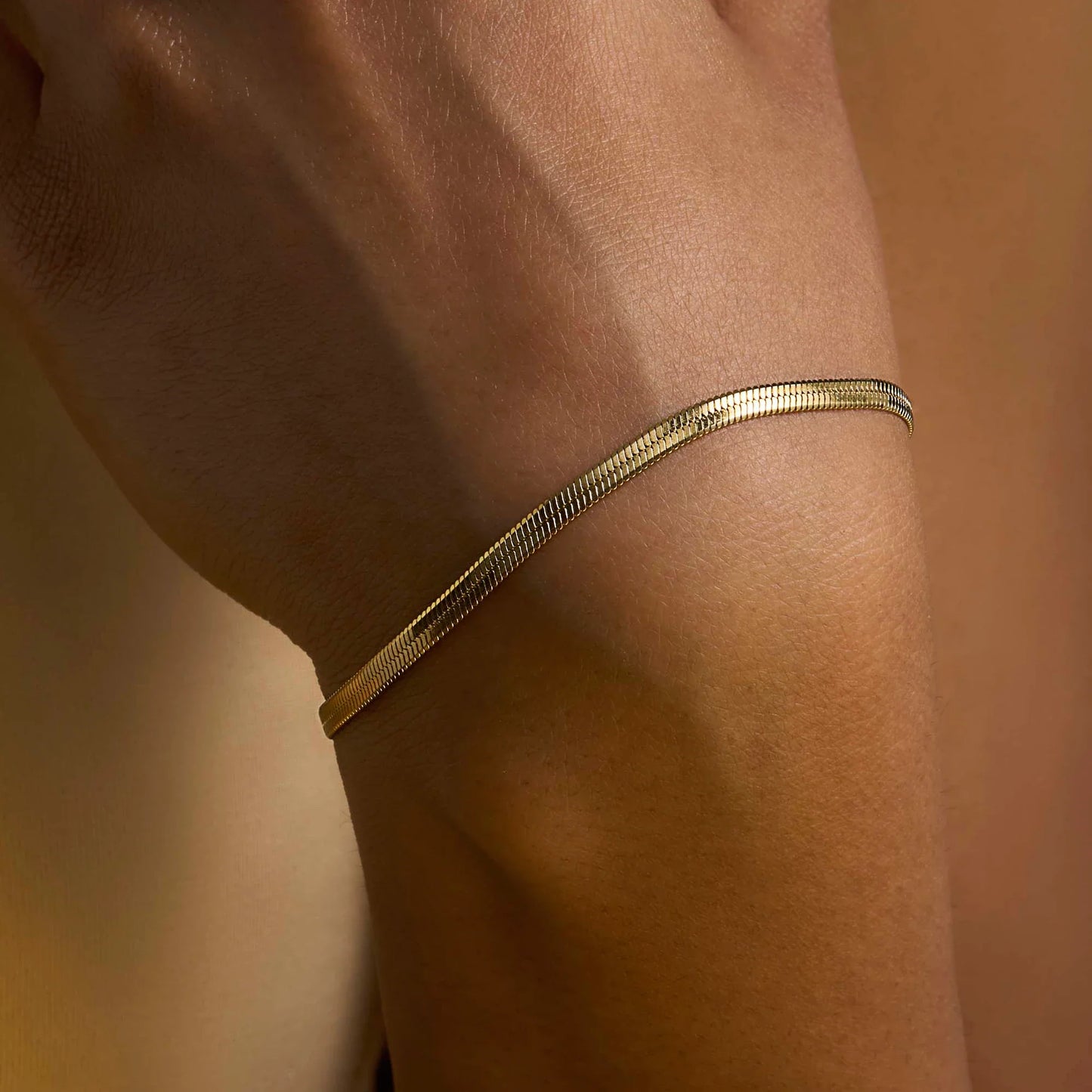 Noor Sleek Bracelet